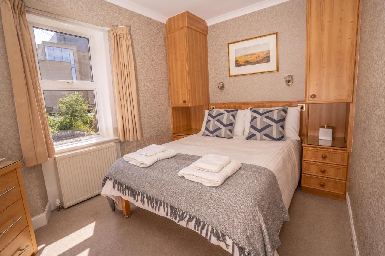 Guest house Lorimer House